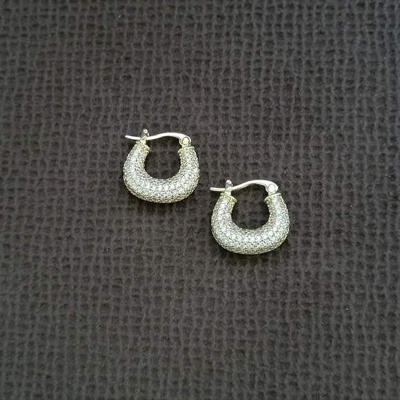 Gemelli👭 Chunky Gold💛 "Macie" Hoop Earrings - NWT - Picture 2 of 16